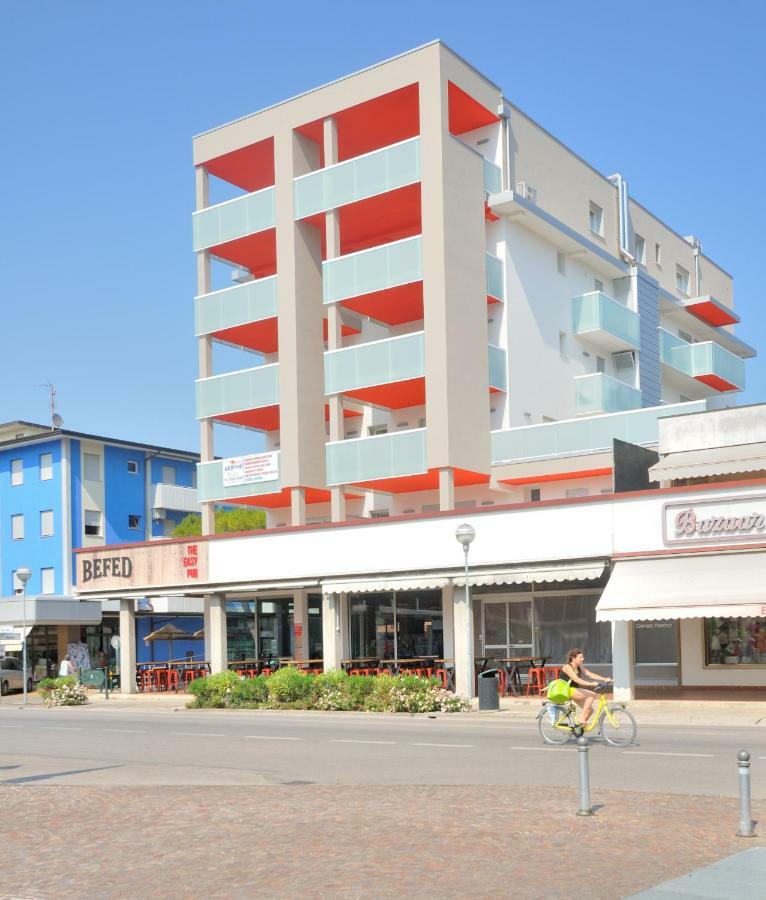 Condominio Il Faro Bibione Exterior foto